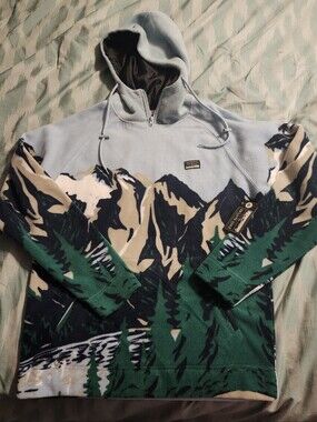 NWT Free Nature Fleece Hoodie Nature Hooded Men's Size Medium